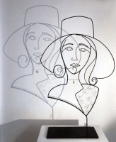 laure-simoneau-atelier-lor-sculpture-portrait-fil-de-fer-wire-art-artiste-paris-fildeferiste-la-demoiselle-au-chapeau-3