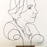 sculpture-anne-pour-henry-sculpture-portrait-wire-fil-de-fer-portrait-cadeau-commande-surmesure-acier-calder-atelier-lor-laure-simoneau-femme-saint-valentin-2